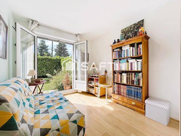Appartement avec terrasse, jardin et double-box