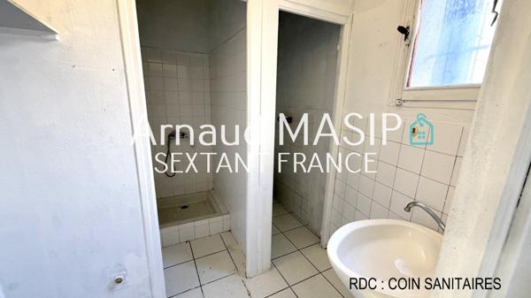 BIEN ATYPIQUE BEAUX VOLUMES 170 M² HAB PLUS RDC 170 m², GGE, TERRASSE INTIMISTE, 54KM DE PERPIGNAN