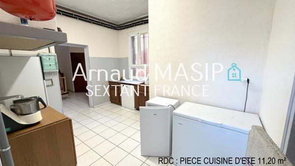 BIEN ATYPIQUE BEAUX VOLUMES 170 M² HAB PLUS RDC 170 m², GGE, TERRASSE INTIMISTE, 54KM DE PERPIGNAN