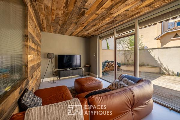 Ancienne dépendance avec extension contemporaine