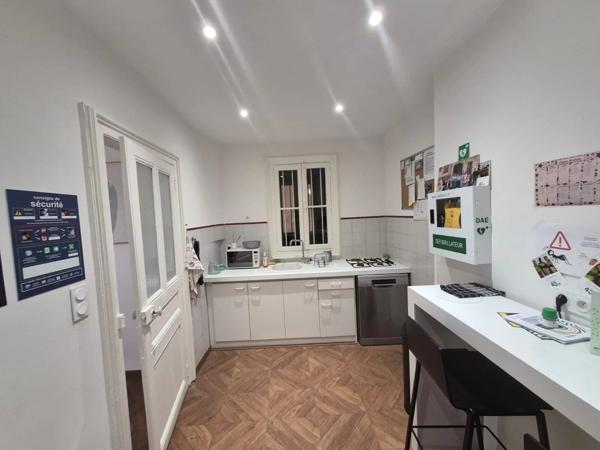 Location Bureau 6 pièces 140 m2 à Montpellier