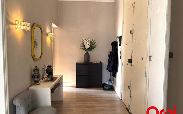 Appartement à vendre    5 pièces • 128,90 m2 Marseille 1
