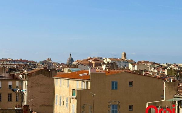 Appartement à vendre    5 pièces • 128,90 m2 Marseille 1