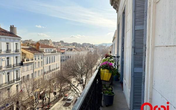Appartement à vendre    5 pièces • 128,90 m2 Marseille 1