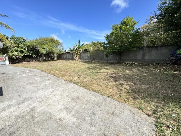 Maison à louer 720 € CC ST FRANCOIS 2 p 33 m² DPE B
