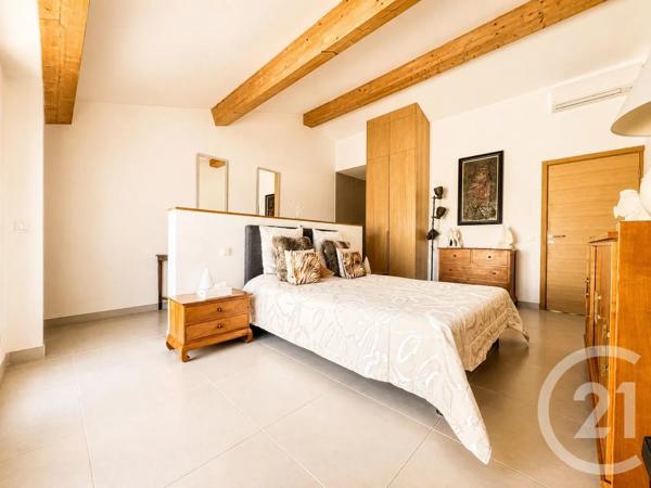 Maison à vendre  4 pièces - 136,60 m 2   COGOLIN  - 83