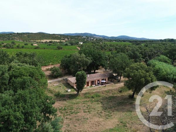 Maison à vendre  4 pièces - 136,60 m 2   COGOLIN  - 83
