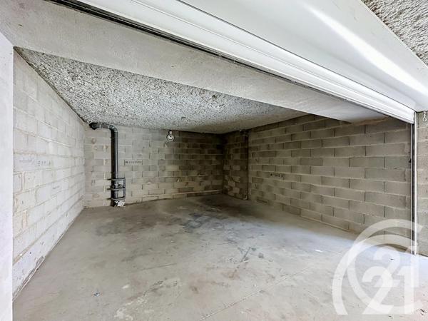 Parking à vendre  21,50 m 2   CAVAILLON  - 84