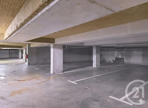 Parking à vendre  21,50 m 2   CAVAILLON  - 84