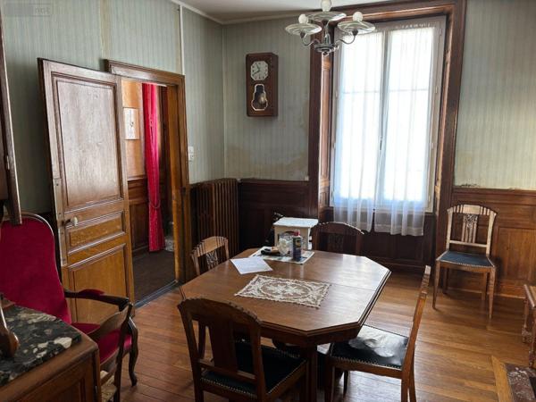 Maison de ville à vendre à Châteauroux dans l'Indre (36000), ref : JA/757   
Centre ville