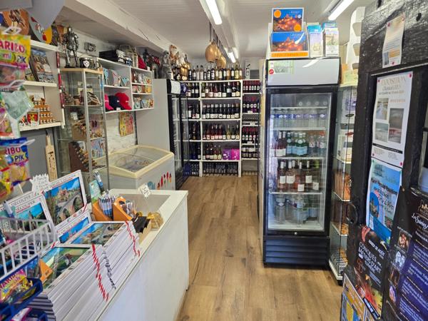 Fonds de commerce exceptionnel au cœur de Belcastel (Aveyron)