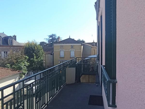 Petite maison de village rénovée