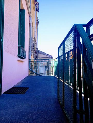 Petite maison de village rénovée