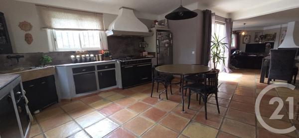 Maison à vendre  6 pièces - 185 m 2   TOURVES  - 83