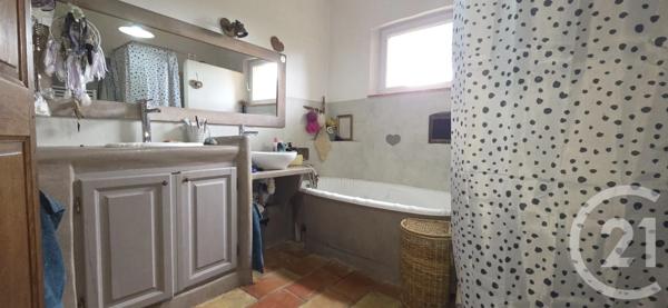 Maison à vendre  6 pièces - 185 m 2   TOURVES  - 83