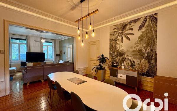 Maison à vendre    8 pièces • 335 m2 Calais