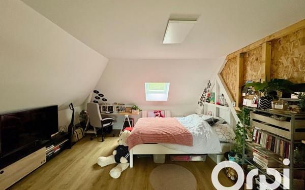 Maison à vendre    8 pièces • 335 m2 Calais