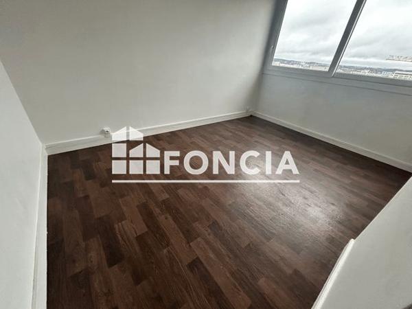 Location Appartement 2 pièces 52.16 m² - 6 ALLEE DE LA RESIDENCE Fresnes 94260
