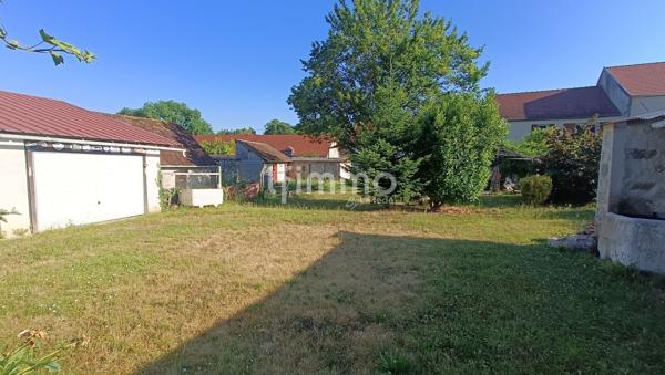 Maison de charme avec dépendances – Proche Provins