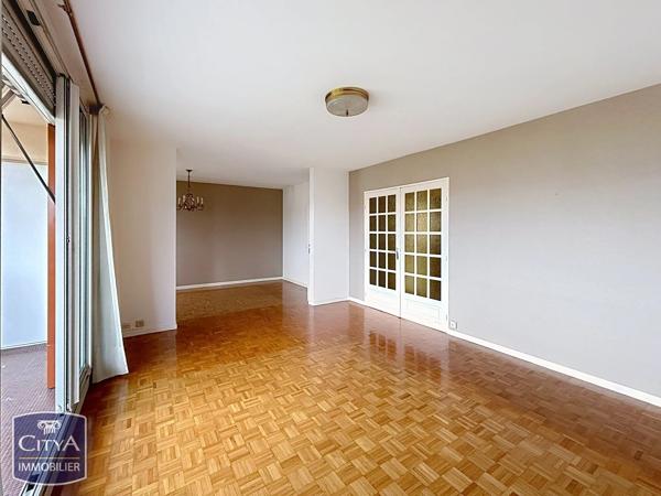 Appartement à vendre 5 pièces 107.43m² Mâcon (71000)