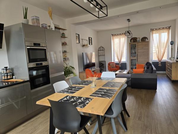 Immeuble 140.46 m² 1 etage(s)