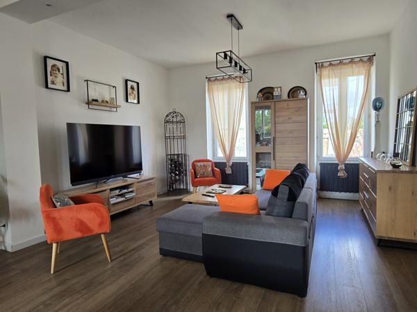 Immeuble 140.46 m² 1 etage(s)