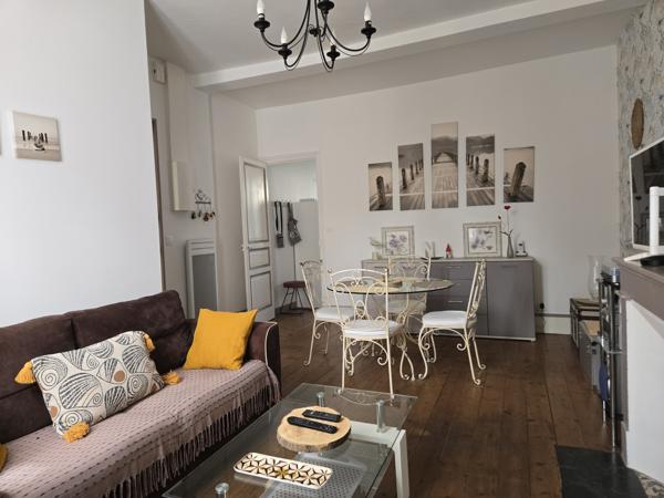 Immeuble 140.46 m² 1 etage(s)
