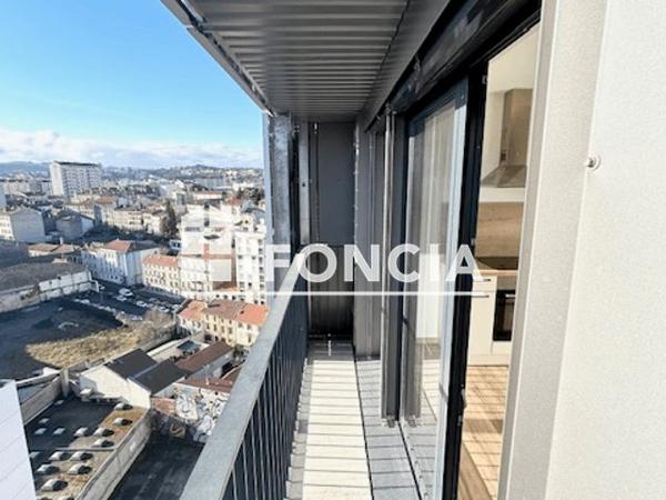 Location Appartement 4 pièces 90.2 m² - 9 RUE SERGENT RENE-MARIE RIVIERE Saint Etinne 42000