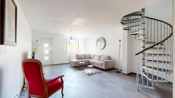 Vente                                                      Maison
                        
                     5 pièces                      110 m2                     à Nangis