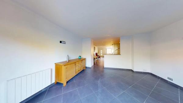 Vente                                                      Maison
                        
                     5 pièces                      110 m2                     à Nangis