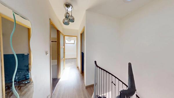 Vente                                                      Maison
                        
                     5 pièces                      110 m2                     à Nangis