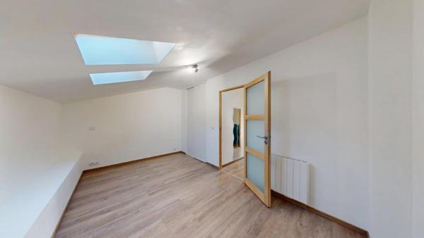 Vente                                                      Maison
                        
                     5 pièces                      110 m2                     à Nangis