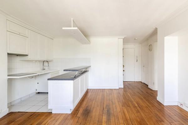 Appartement Paris 18 e - MONTMARTRE / HAUT LEPIC