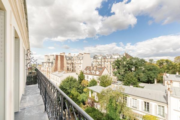 Appartement Paris 18 e - MONTMARTRE / HAUT LEPIC