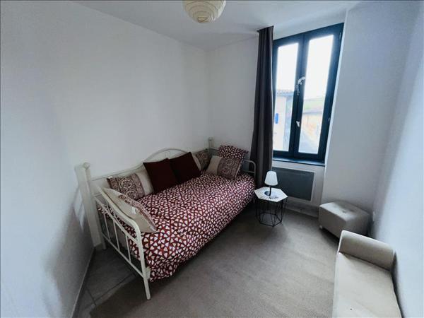 Appartement à louer 686 € CC VERDUN SUR GARONNE 3 p 67 m² DPE D