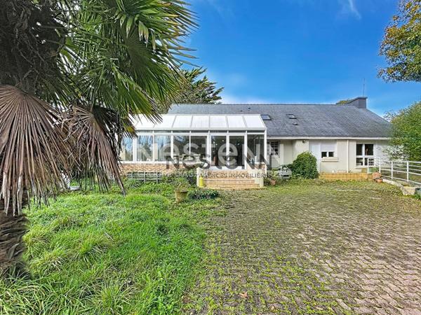 Maison de 215 m² avec plus d'1 ha de terrain et dépendances en campagne d'Ambon