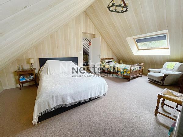 Maison de 215 m² avec plus d'1 ha de terrain et dépendances en campagne d'Ambon