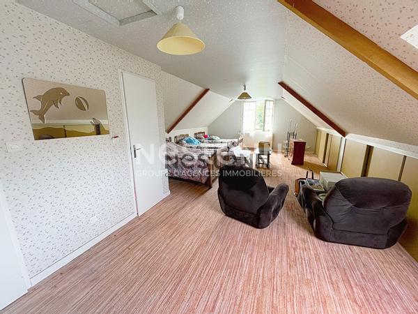 Maison de 215 m² avec plus d'1 ha de terrain et dépendances en campagne d'Ambon