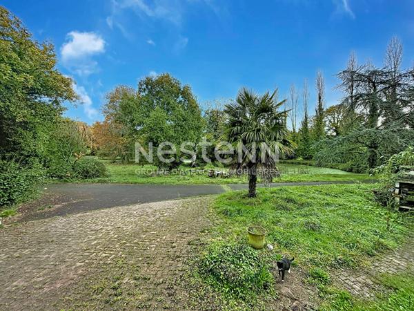 Maison de 215 m² avec plus d'1 ha de terrain et dépendances en campagne d'Ambon