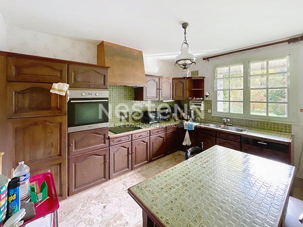 Maison de 215 m² avec plus d'1 ha de terrain et dépendances en campagne d'Ambon