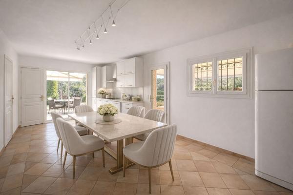 BELLE BATISSE PROCHE DES GOLFS - POSSIBILITE ACTIVITE COMMERCIALE - 200 M2