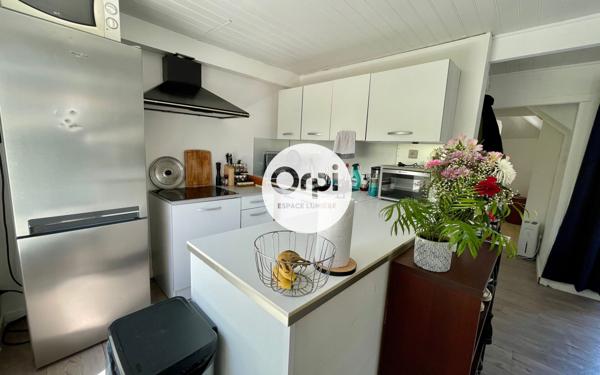 Immeuble à vendre    2 pièces •  Saint-Étienne-au-Mont