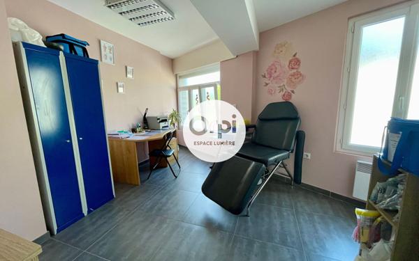 Immeuble à vendre    2 pièces •  Saint-Étienne-au-Mont