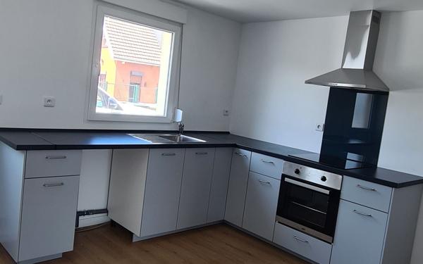 Immeuble à vendre    6 pièces •  Trith-Saint-Léger