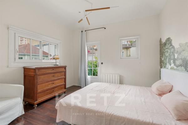 Maison d'exception avec grand jardin et dépendance au coeur de Courbevoie