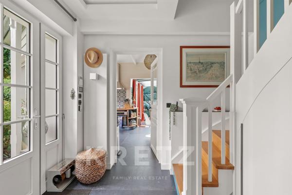 Maison d'exception avec grand jardin et dépendance au coeur de Courbevoie