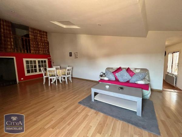 Immeuble à vendre 482m²