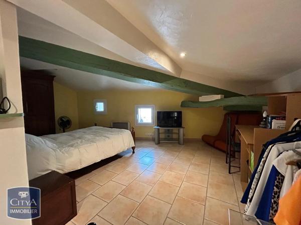 Immeuble à vendre 482m²