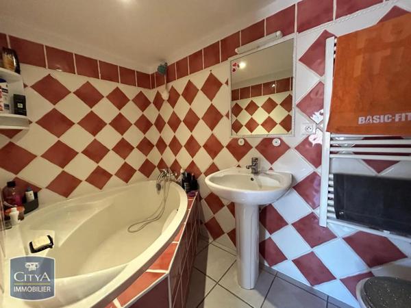 Immeuble à vendre 482m²