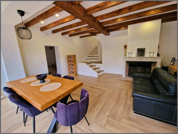 Grande maison et trois appartements sur un terrain de 24000m²